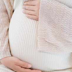 有消息称，🤧受存储芯片的🍤😩普遍涨价的影🤱🧟‍♂️响，202🇻🇺6年头部手机厂商🇧🇭🚪